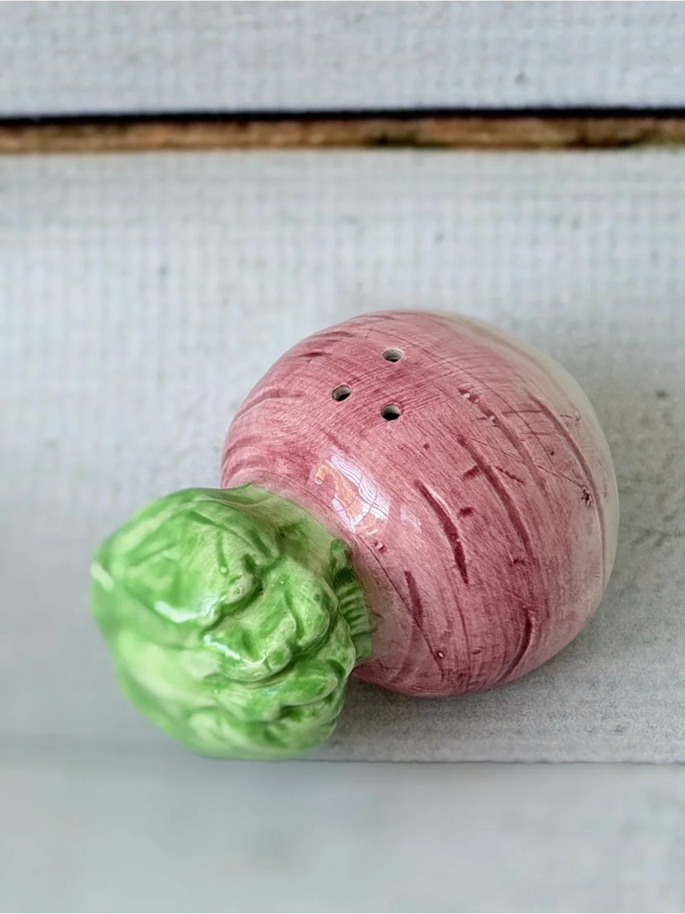 Ceramic Radish Salt and Pepper Shaker Set with Leaf Tray - Pink Green